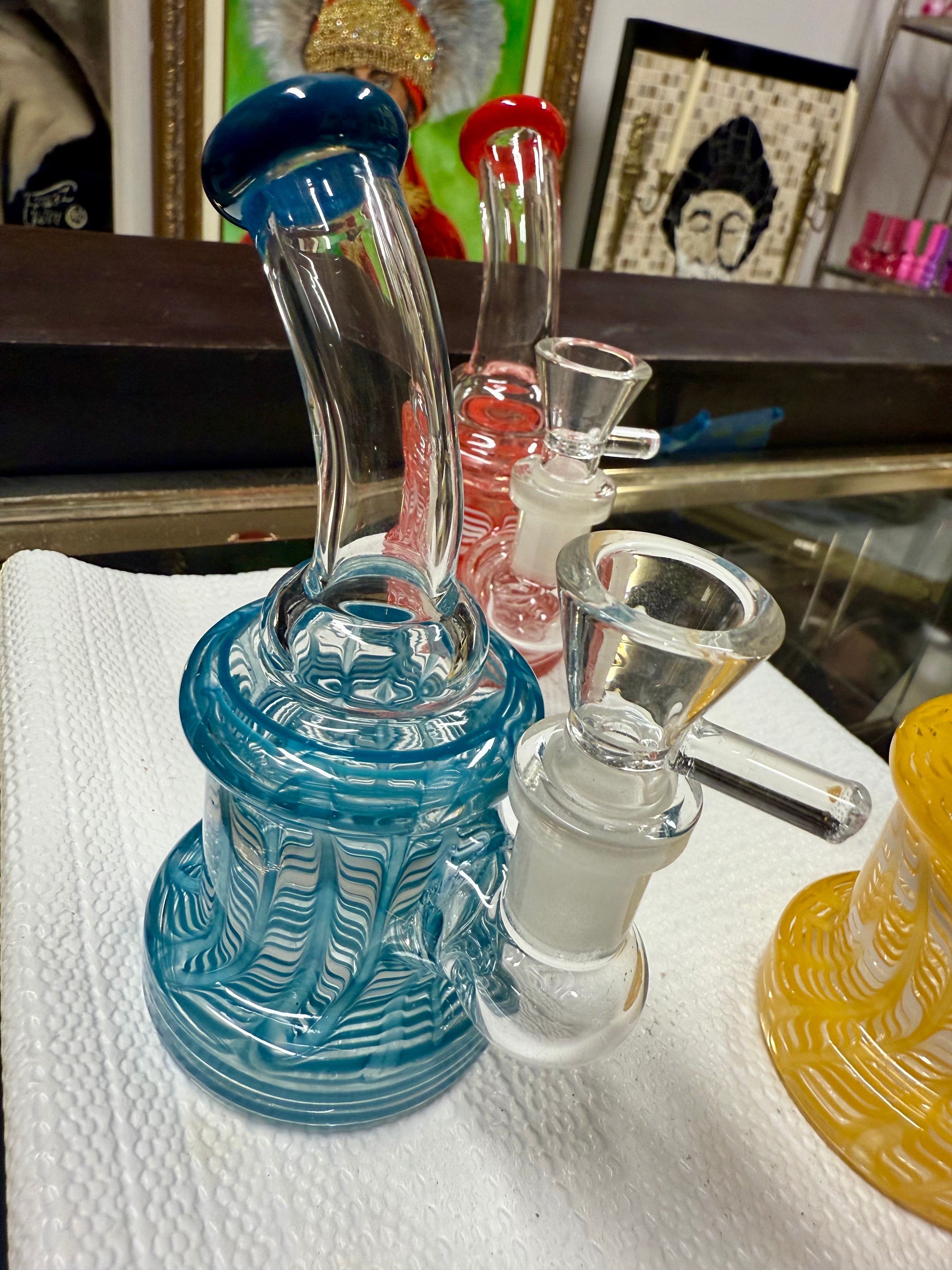 Ripkitty 5” Fancy Mini Bong with Rod Color and 14mm Male Bowl – Colors May Vary