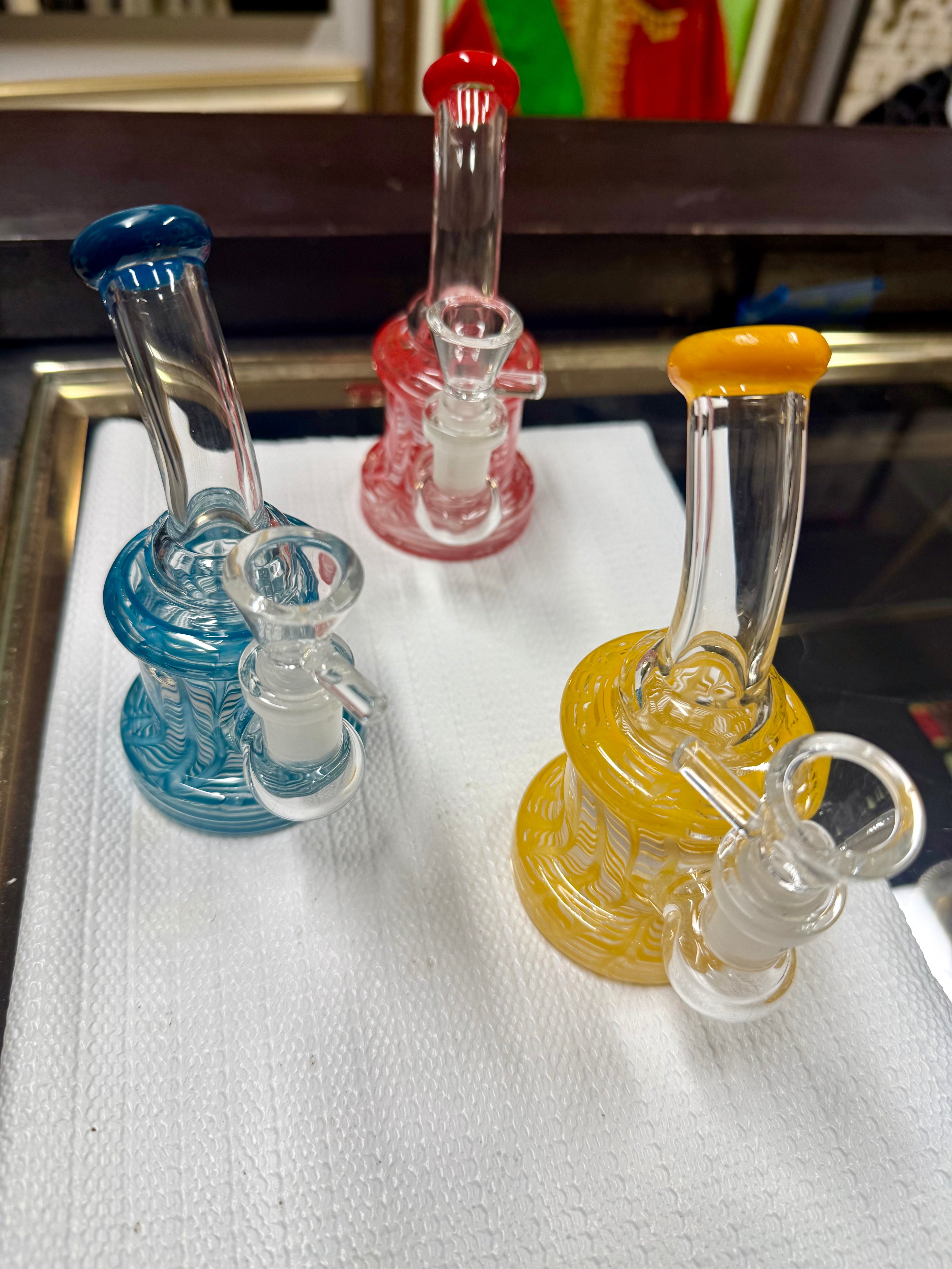 Ripkitty 5” Fancy Mini Bong with Rod Color and 14mm Male Bowl – Colors May Vary