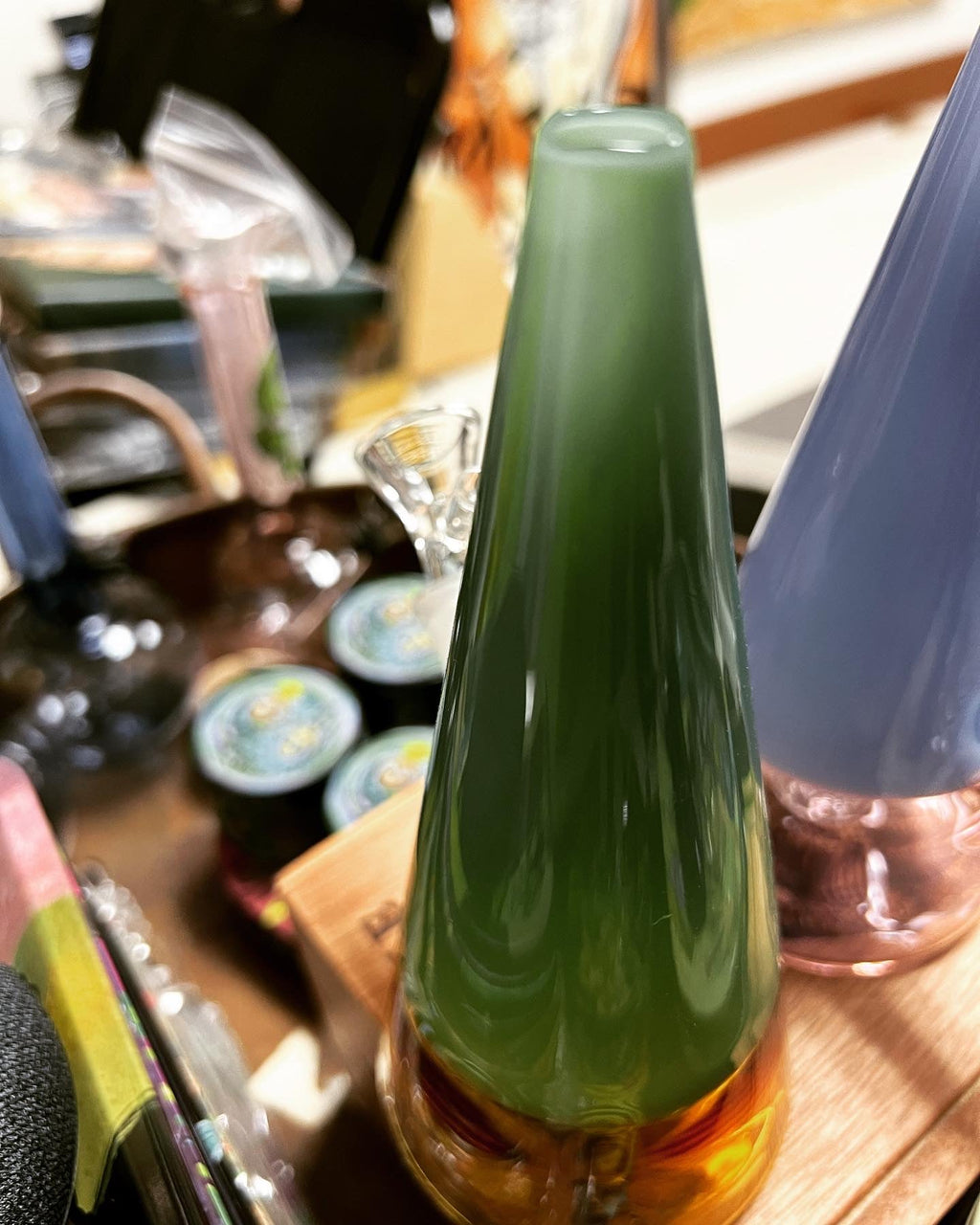 Ripkitty 7” 2 Toned Cone Showerhead Style Water Pipe Bong